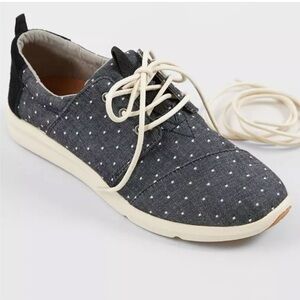 NWOB  Women’s TOMS Del Rey Shoe in Black Dot Chambray